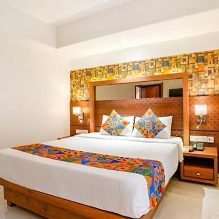 Srikrishna Paradise Hotel Thane Navi Mumbai Kültér fotó